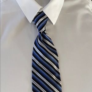 Insignia Neck Tie